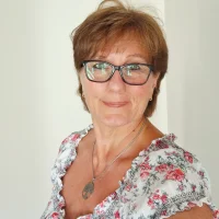Zsuzsi, 59 éves Budapesti társkereső