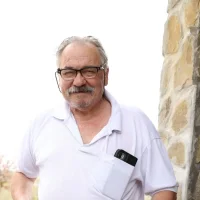 István