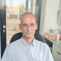István