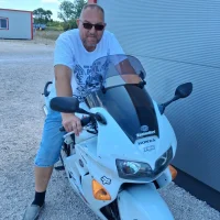 Tom73