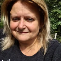 Orsa74, 52 éves Szekszárdi társkereső