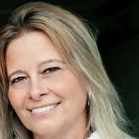 Klári, 57 éves kerékpáros társkereső