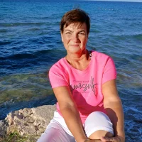 Éva