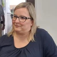 Éva