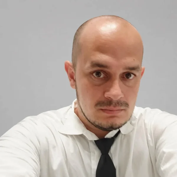 János