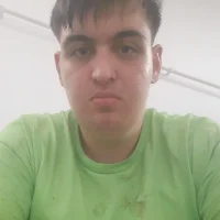 Milán, 20 éves Szolnoki társkereső