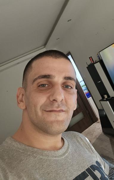Ádám