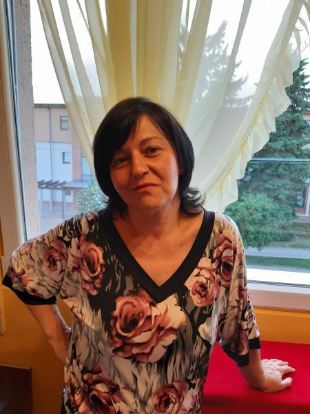 Adél