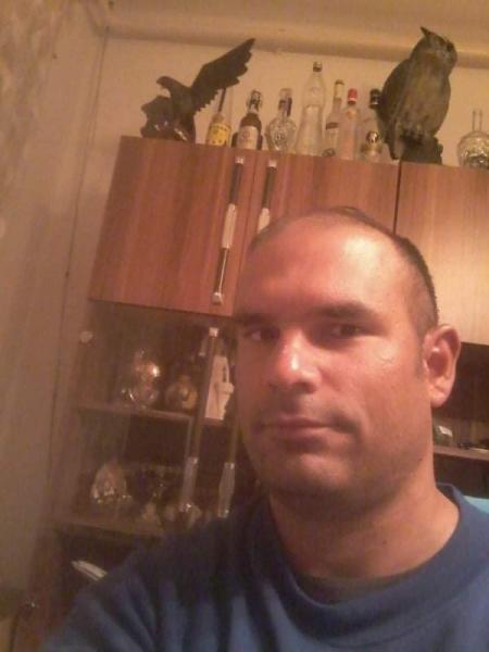 Szimbi