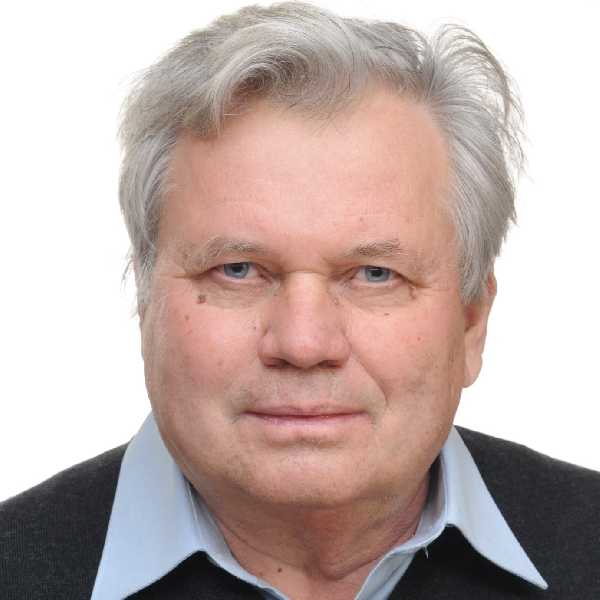 károly