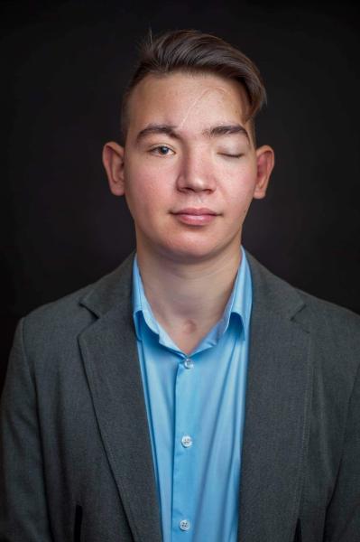 Ádám
