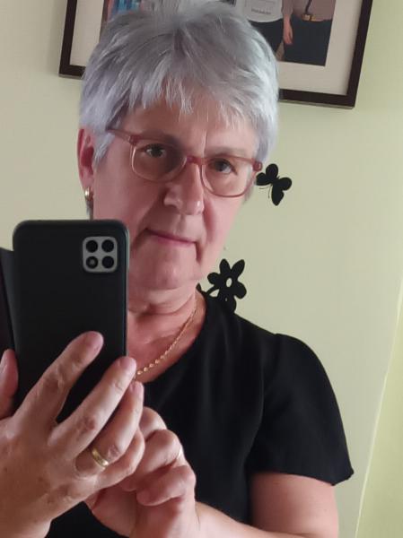 Maria, 70 éves Szolnoki társkereső
