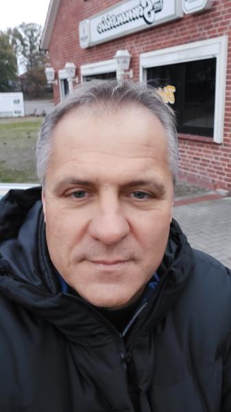 Ákos