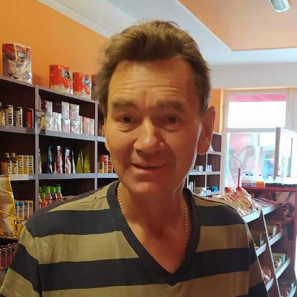 László