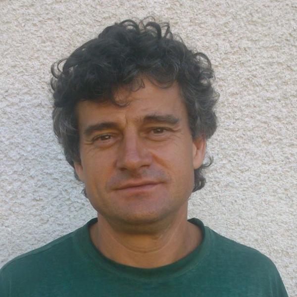 József