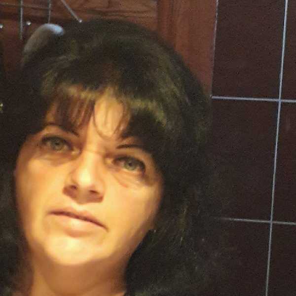 Leóna