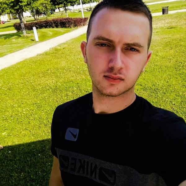 Tamás