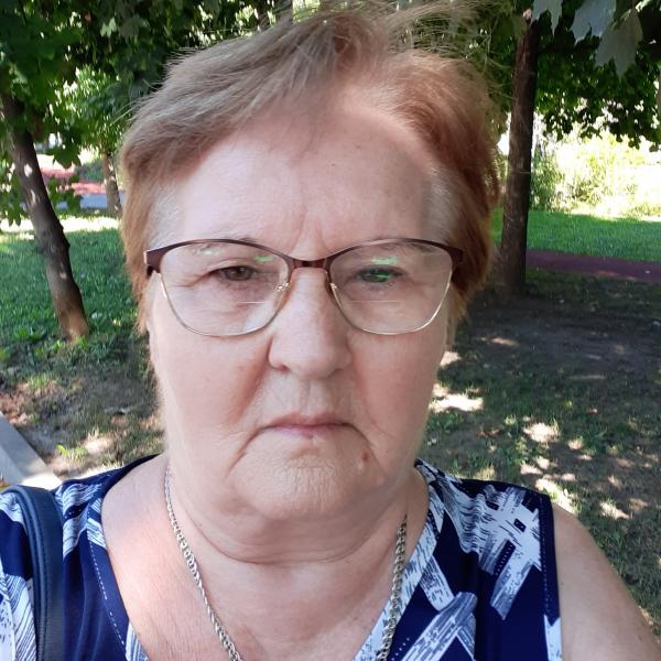 Éva