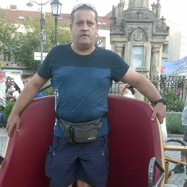 László