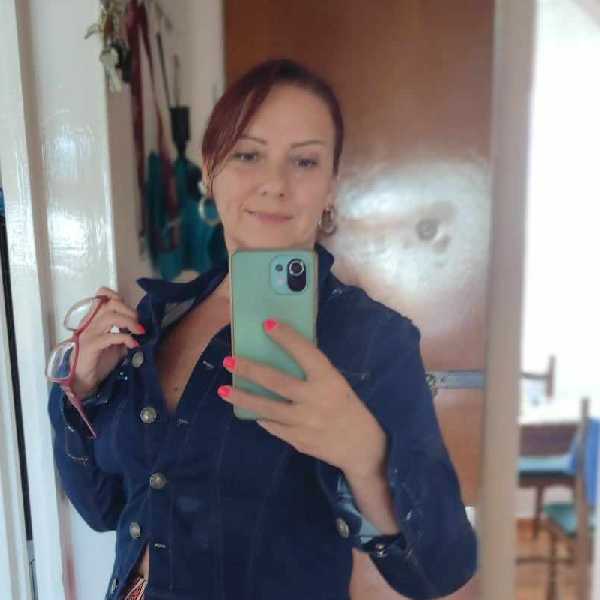 Dóra