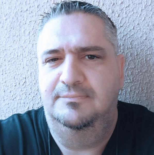 János