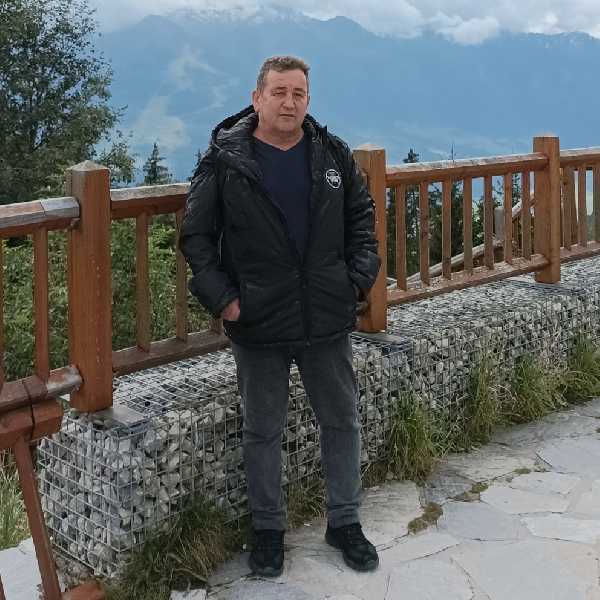 László