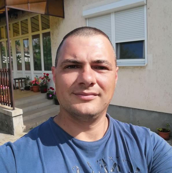 Róbert