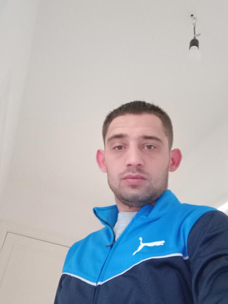 Zoli