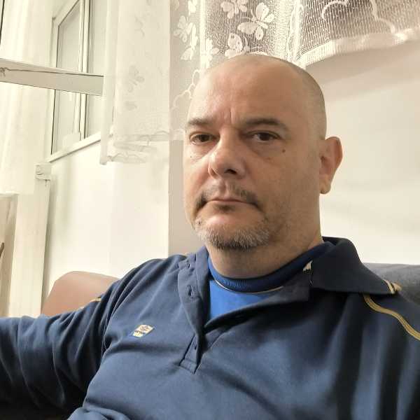 János
