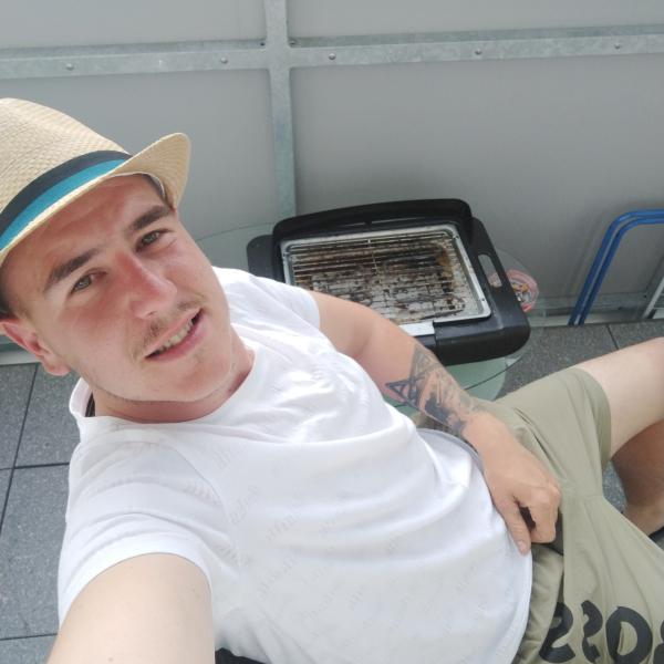 Tamás