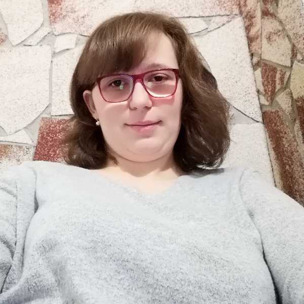 zsuzsa