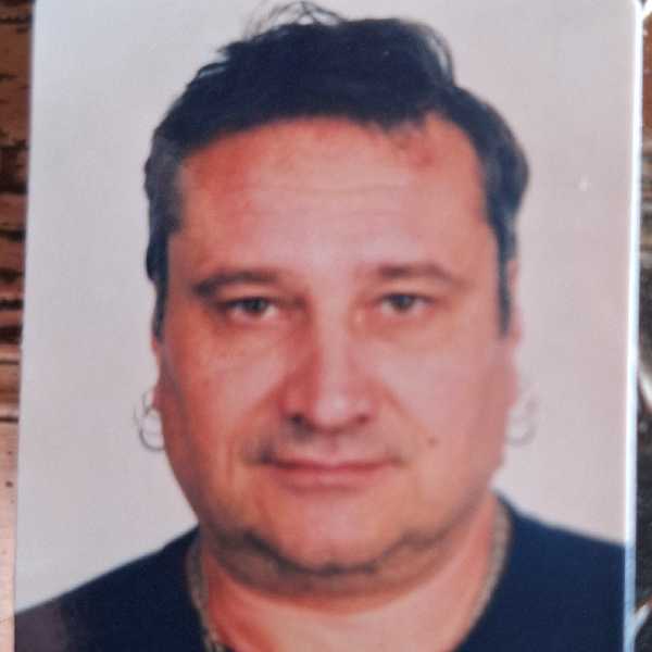 Öcsi