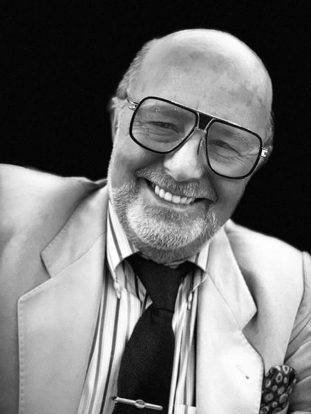 György