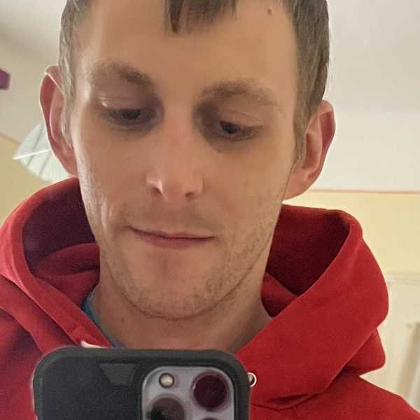 Ákos