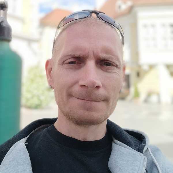 Jenő